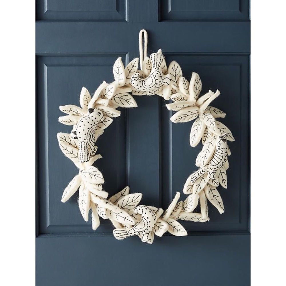 Anthropologie Stitched & Felted Songbird Garland